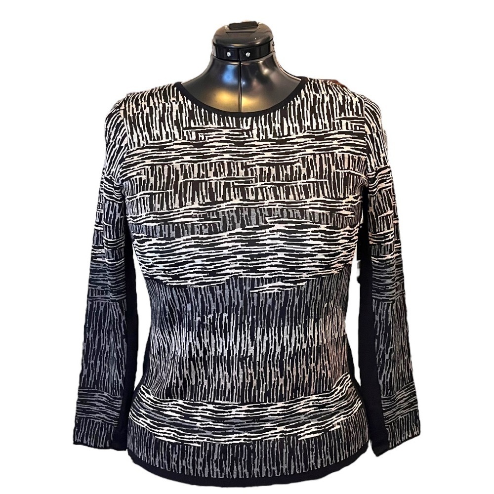 NIC + ZOE Abstract Tailored Neutral Scoop Neck Sweater